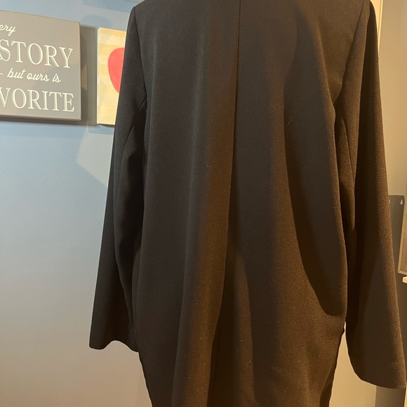 Wilfred, black instructed blazer. - Picture 5 of 7
